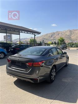 نيسان ألتيما